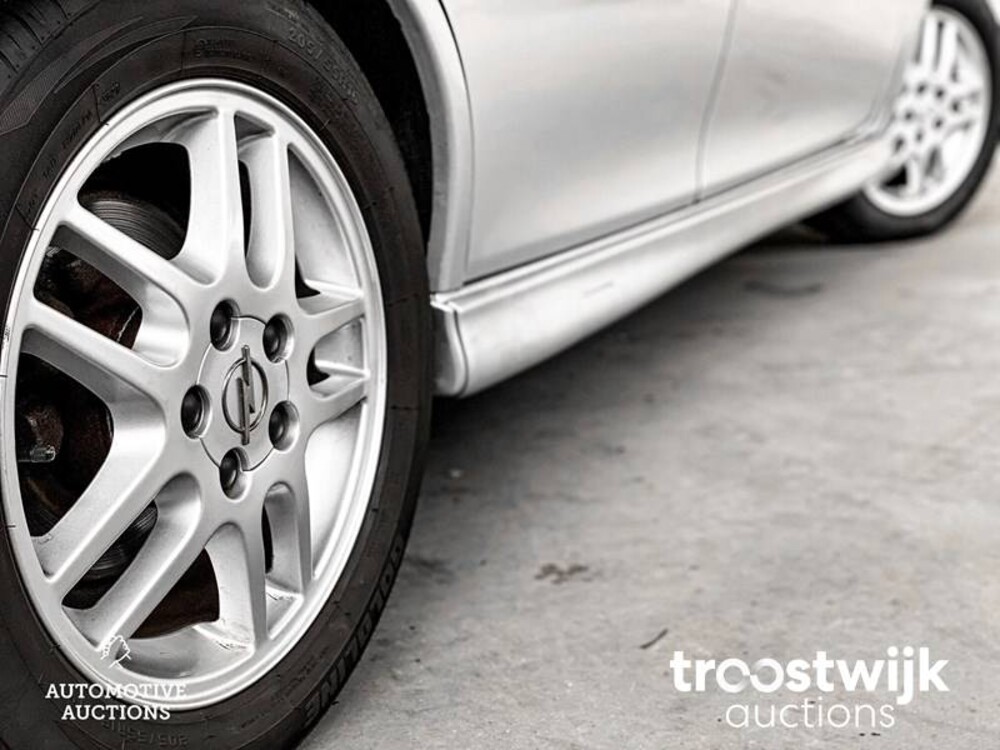 Opel Vectra 1.8-16V Sport Ed. II 116pk 2000 -Orig.NL-, 97-FG-KG