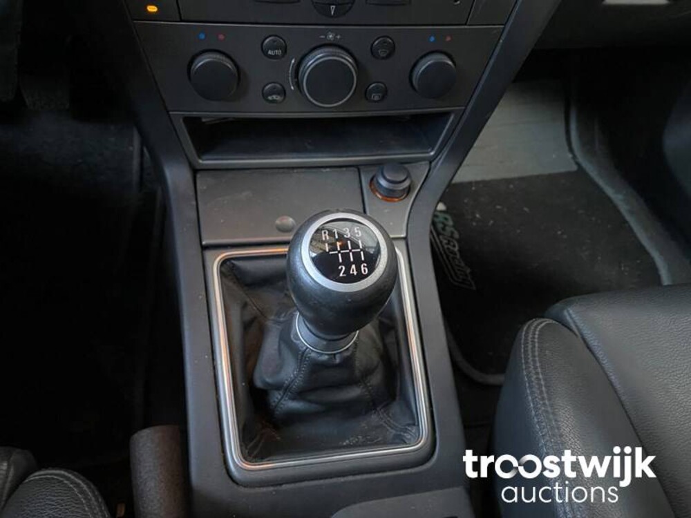 Opel Vectra GTS 2.2-16V Executive 155pk 2007, -Orig.NL-, 77-XL-BX