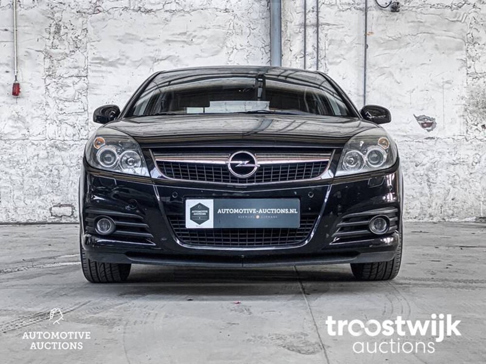 Opel Vectra GTS 2.2-16V Executive 155pk 2007, -Orig.NL-, 77-XL-BX