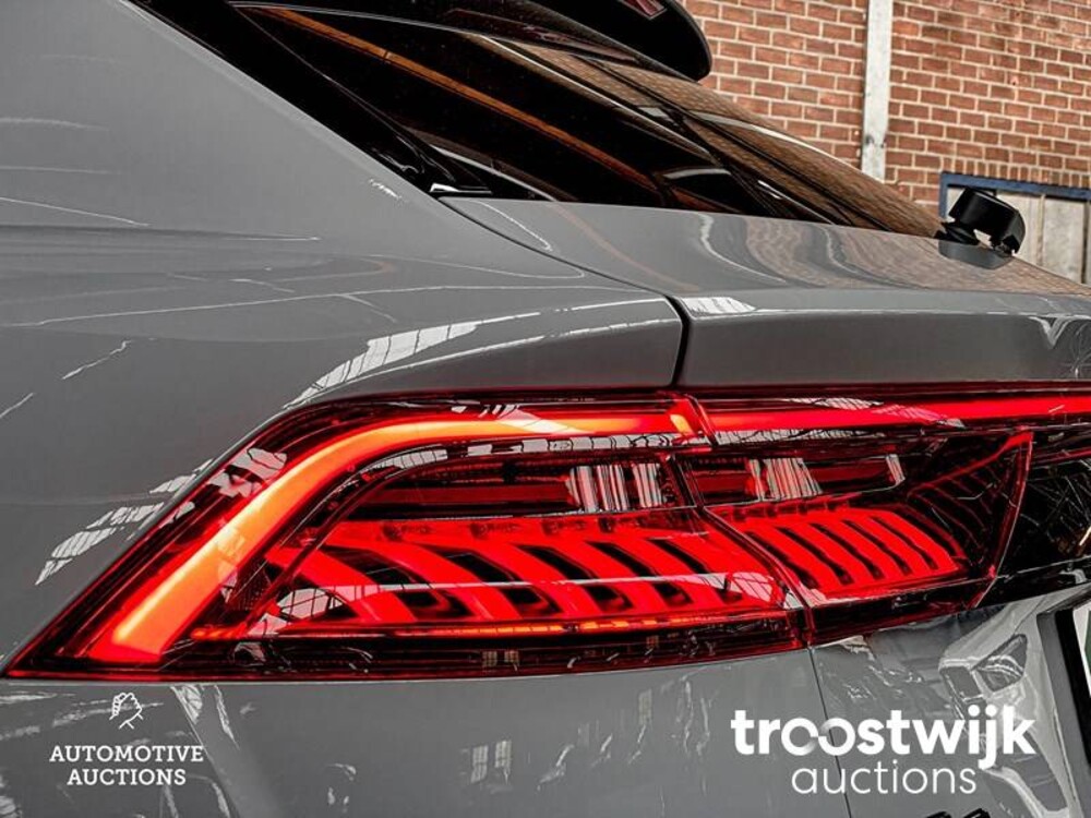 Audi Q8 S-line 55 TFSI Competition Plus 340PS 2023 -Herstellergarantie-