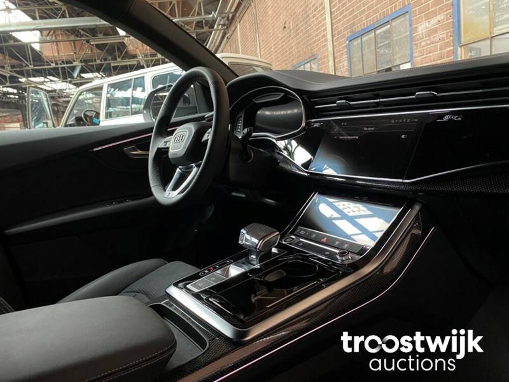 Audi Q8 S-line 55 TFSI Competition Plus 340PS 2023 -Herstellergarantie-