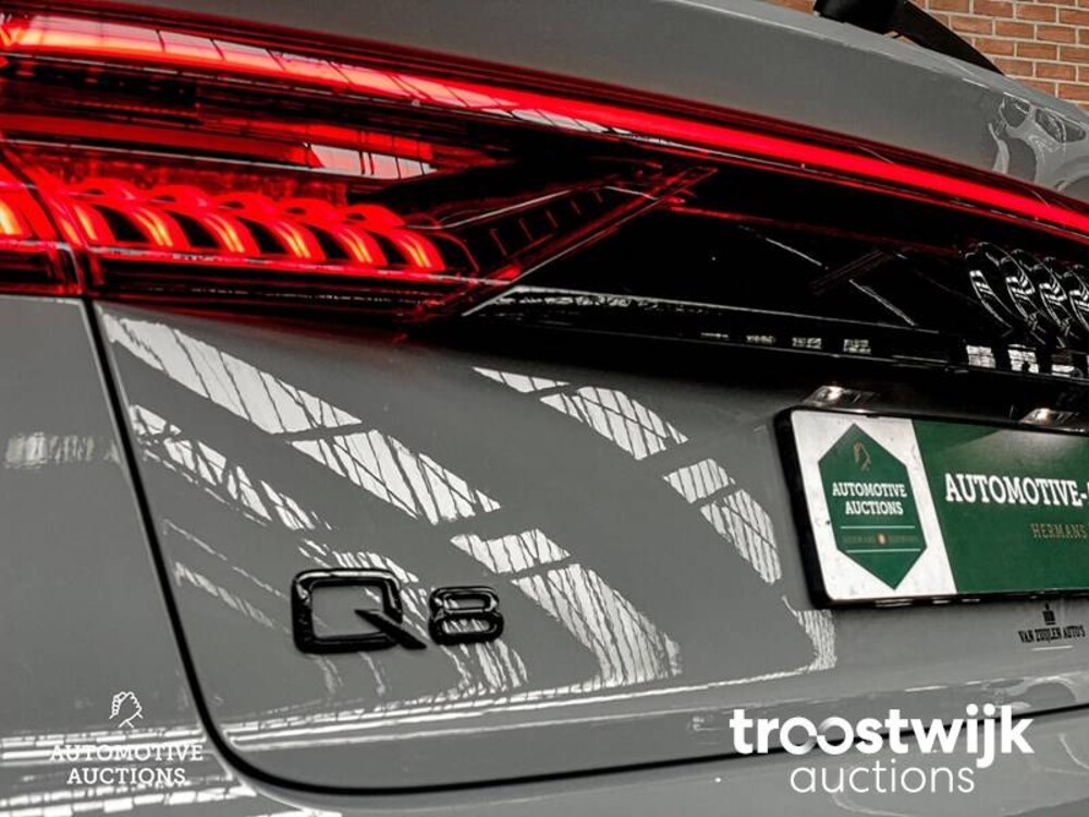 Audi Q8 S-line 55 TFSI Competition Plus 340PS 2023 -Herstellergarantie-