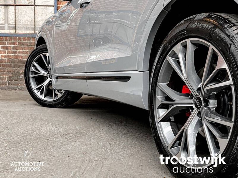 Audi Q8 S-line 55 TFSI Competition Plus 340PS 2023 -Herstellergarantie-