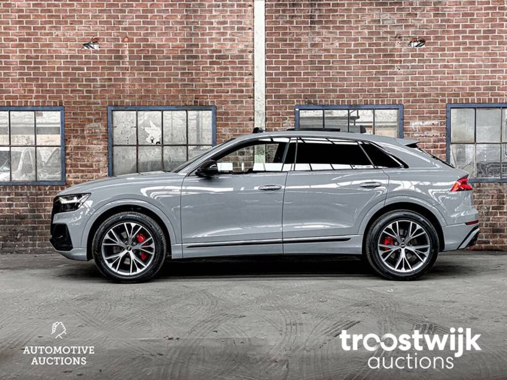 Audi Q8 S-line 55 TFSI Competition Plus 340PS 2023 -Herstellergarantie-