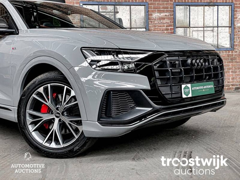 Audi Q8 S-line 55 TFSI Competition Plus 340PS 2023 -Herstellergarantie-