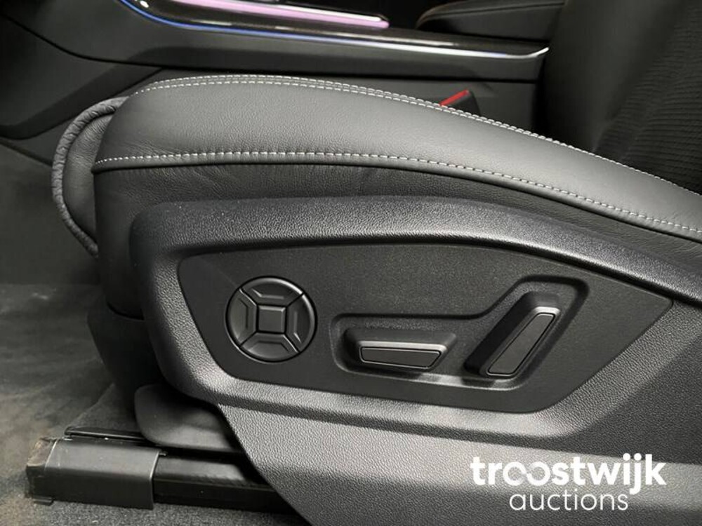 Audi Q8 S-line 55 TFSI Competition Plus 340PS 2023 -Herstellergarantie-