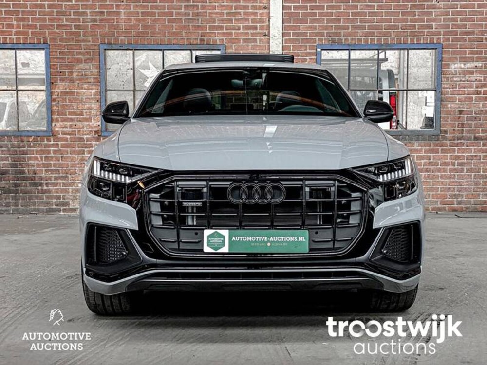 Audi Q8 S-line 55 TFSI Competition Plus 340PS 2023 -Herstellergarantie-
