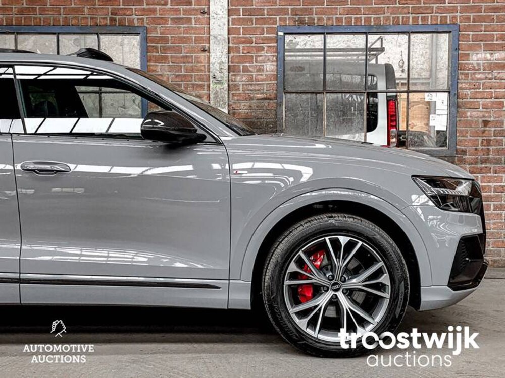 Audi Q8 S-line 55 TFSI Competition Plus 340PS 2023 -Herstellergarantie-