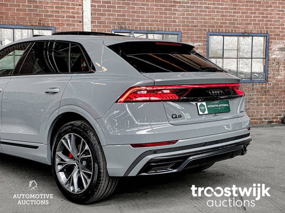 Audi Q8 S-line 55 TFSI Competition Plus 340PS 2023 -Herstellergarantie-