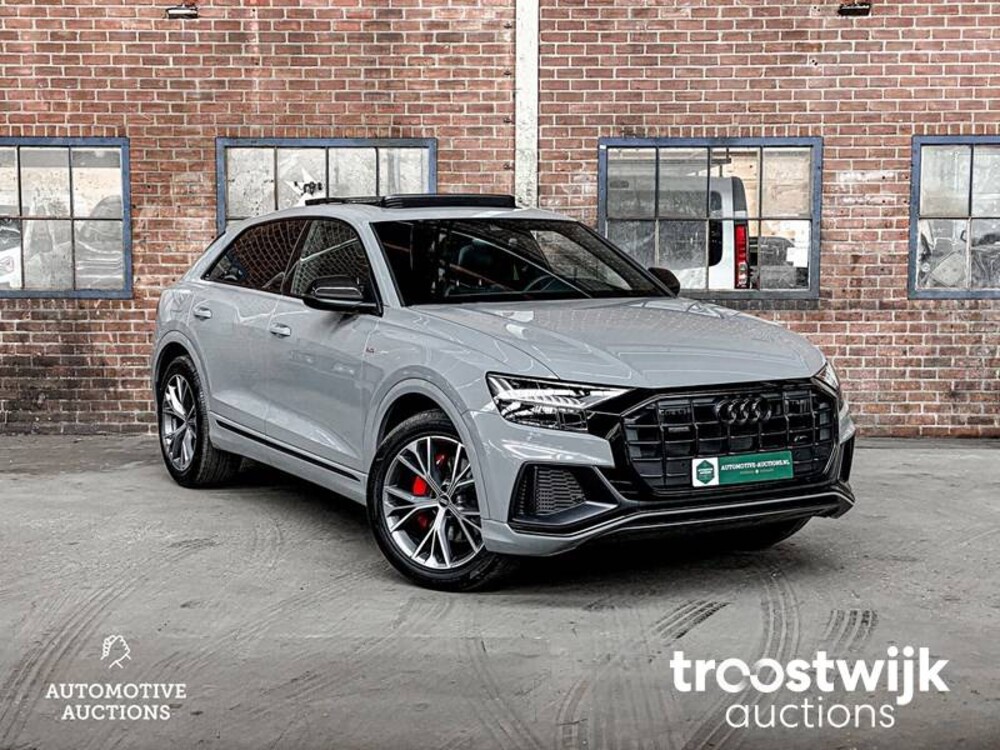 Audi Q8 S-line 55 TFSI Competition Plus 340PS 2023 -Herstellergarantie-