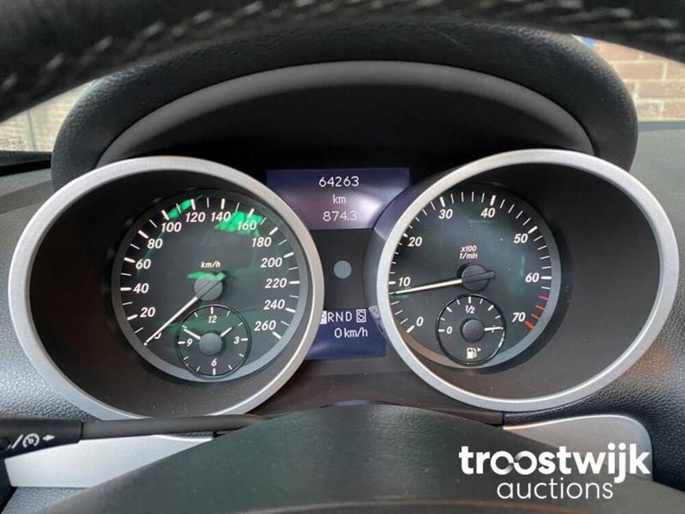 Mercedes-Benz SLK200 Kompressor 163hp 2006 SLK-class Cabriolet, 37-XH-RH