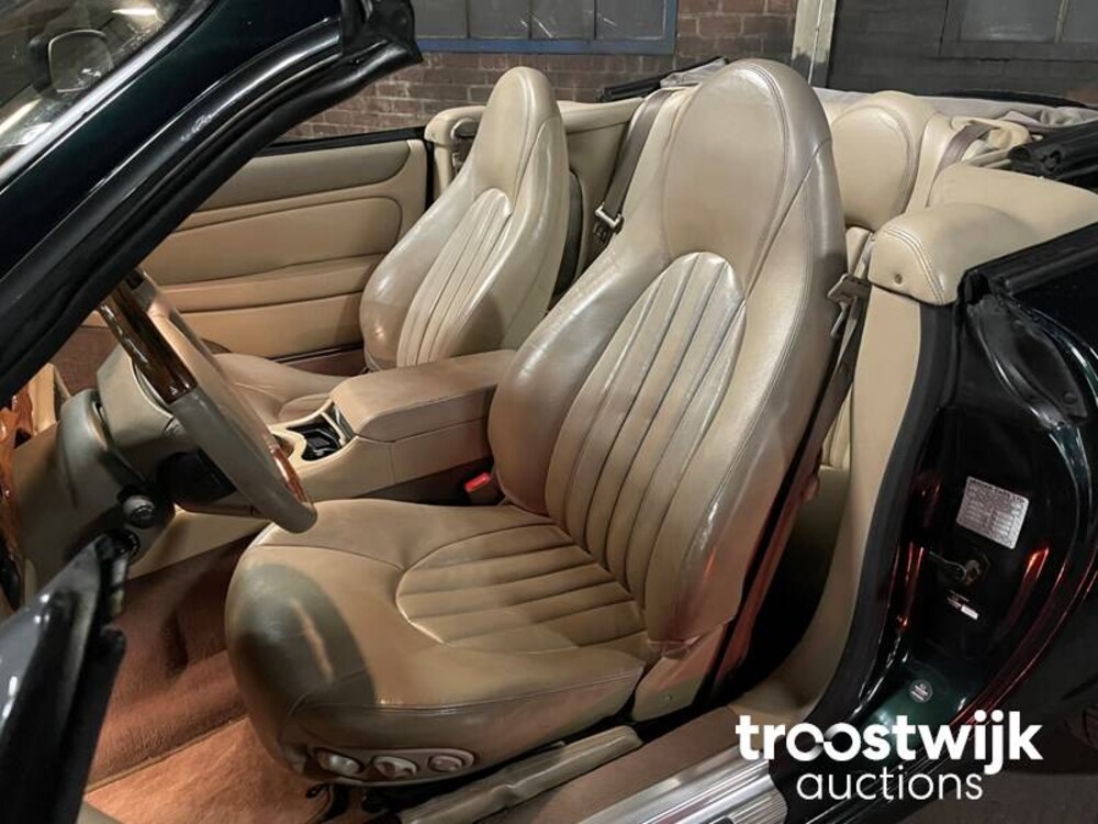 Jaguar XK8 4.0 V8 Convertible 286pk 2000, 07-XJ-GG