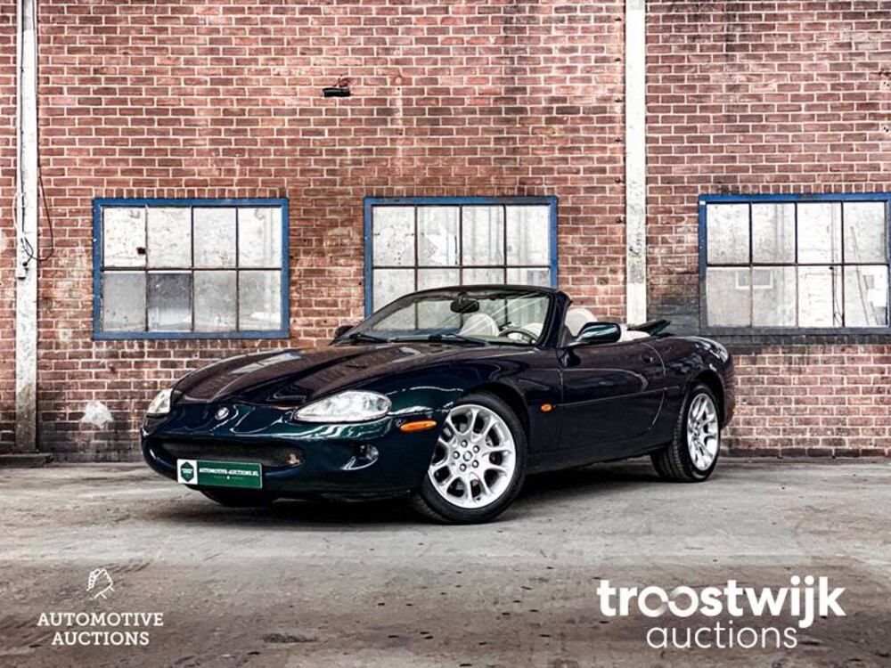 Jaguar XK8 4.0 V8 Convertible 286pk 2000, 07-XJ-GG