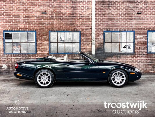 Jaguar XK8 4.0 V8 Convertible 286PS 2000, 07-XJ-GG