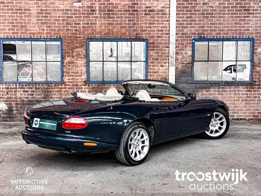 Jaguar XK8 4.0 V8 Convertible 286PS 2000, 07-XJ-GG