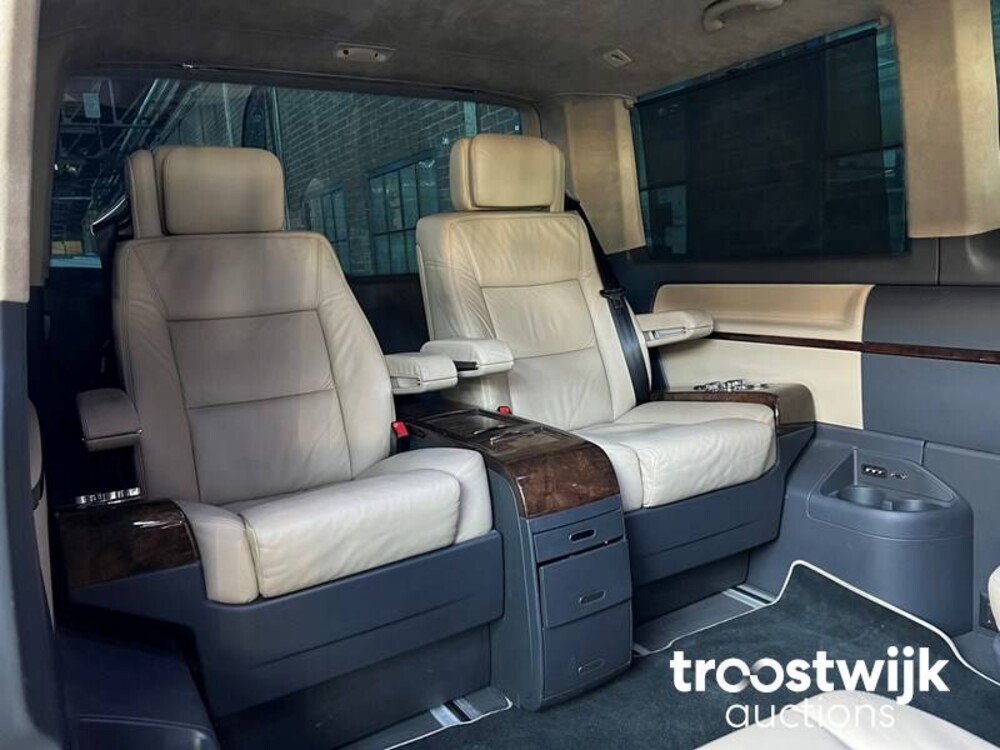 Volkswagen Transporter Luxe Multivan VIP TDI L1H1 Highline 179PS 2012, 3-XFH-68