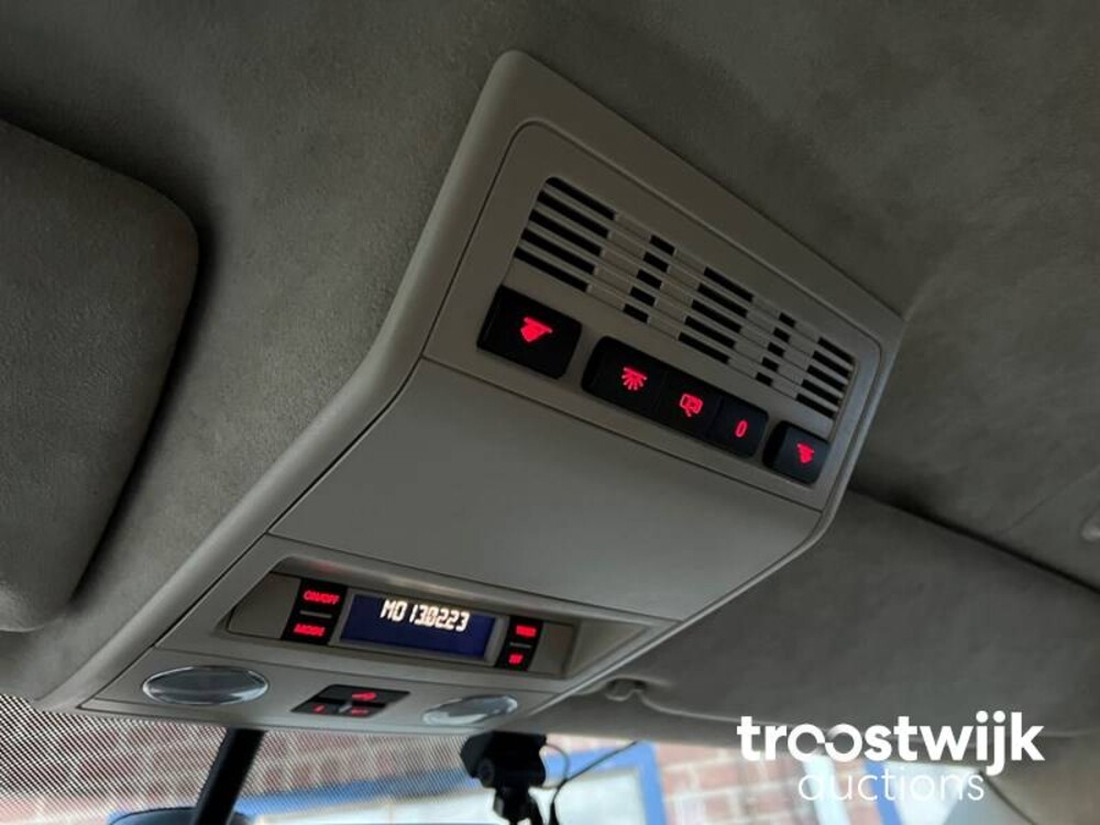 Volkswagen Transporter Luxe Multivan VIP TDI L1H1 Highline 179PS 2012, 3-XFH-68