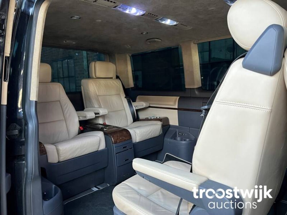 Volkswagen Transporter Luxe Multivan VIP TDI L1H1 Highline 179PS 2012, 3-XFH-68