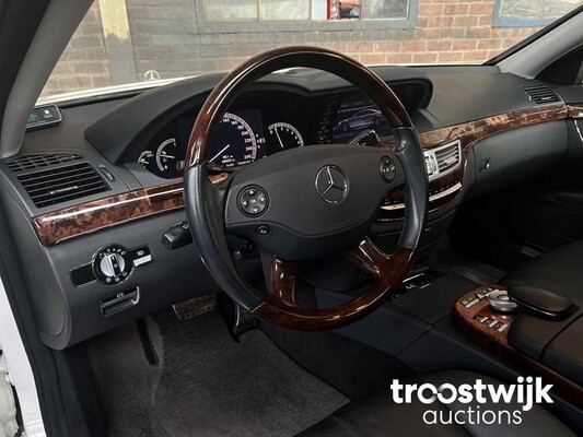 Mercedes-Benz S500L AMG V8 S-Klasse 387hp 2006 -YOUNGTIMER-