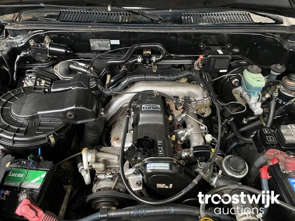 Toyota LandCruiser 90 3.0 HR Blind Van 125pk 1998, 74-BS-FJ