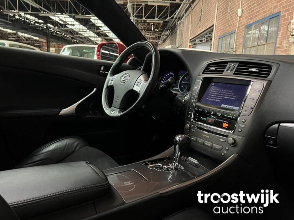 Lexus IS 250 F-Sport Line Limousine 208PS 2011, L-434-ZR