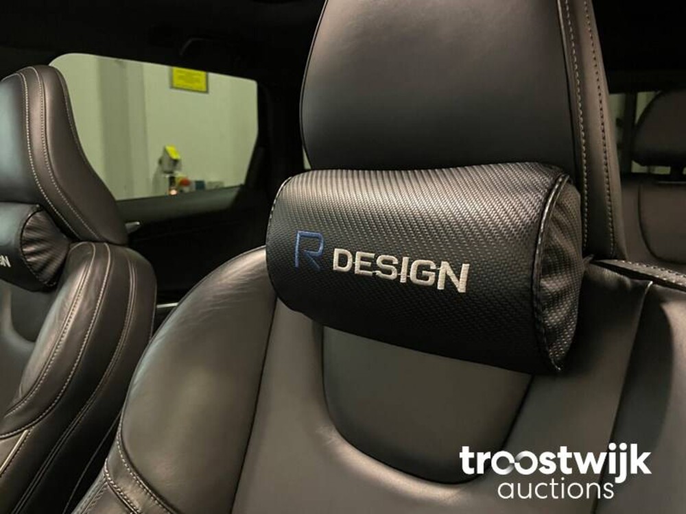 Volvo XC60 R-Design D4 Ocean Race 181hp 2015, ZN-700-D