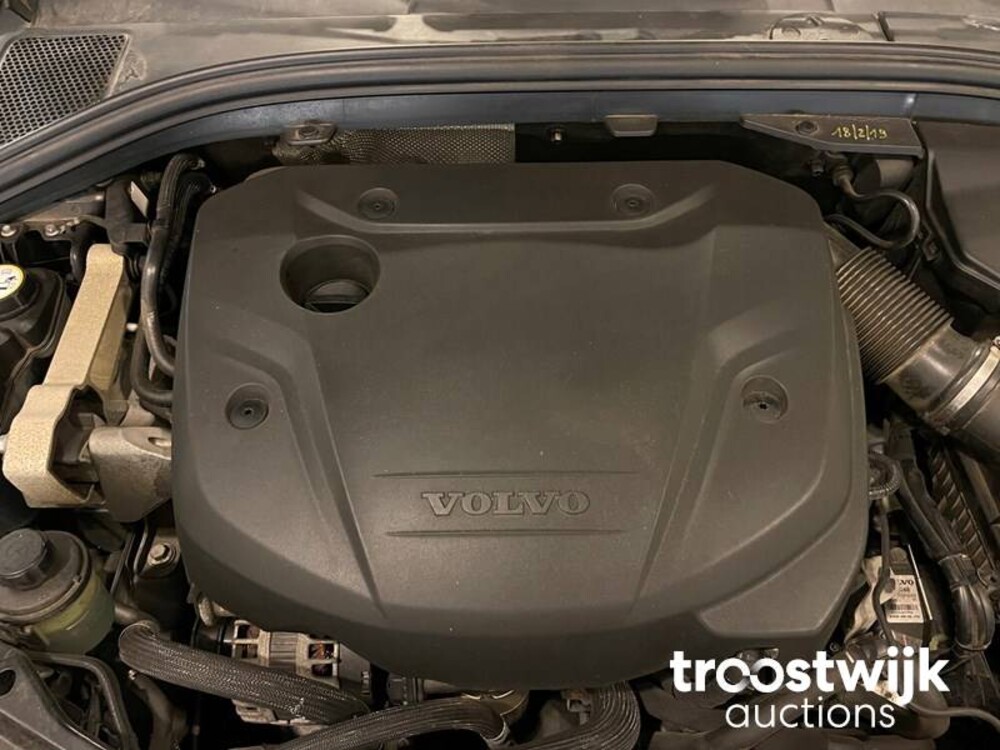 Volvo XC60 R-Design D4 Ocean Race 181hp 2015, ZN-700-D