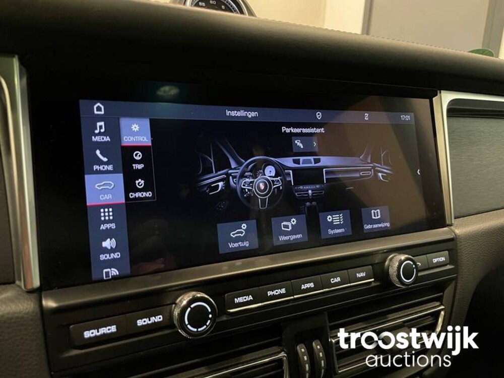 Porsche Macan GTS 2.9 V6 NEW-MODEL SportChrono 381hp 2020, J-928-TH