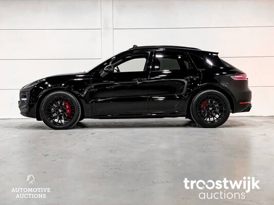 Porsche Macan GTS 2.9 V6 NEW-MODEL SportChrono 381hp 2020, J-928-TH