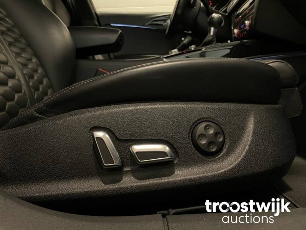 Audi RS6 Avant 4.0 V8 TFSI Quattro 560hp 2014, H-867-DV