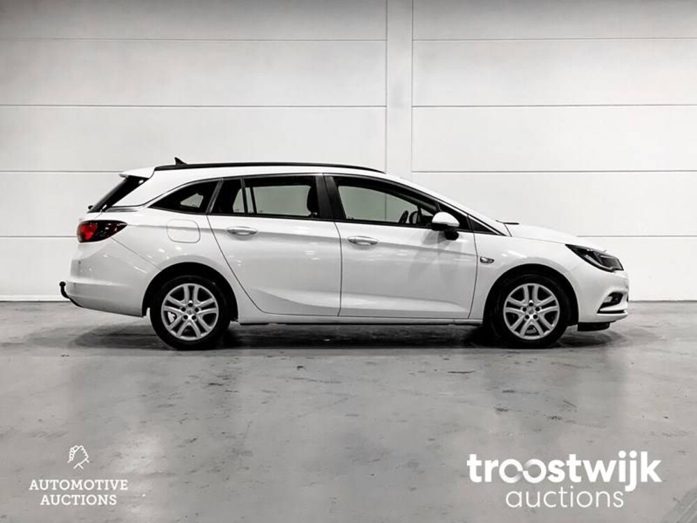 Opel Astra Sports Tourer CDTI Business+ 110 2018 -Quelle: NL-, RN-651-N