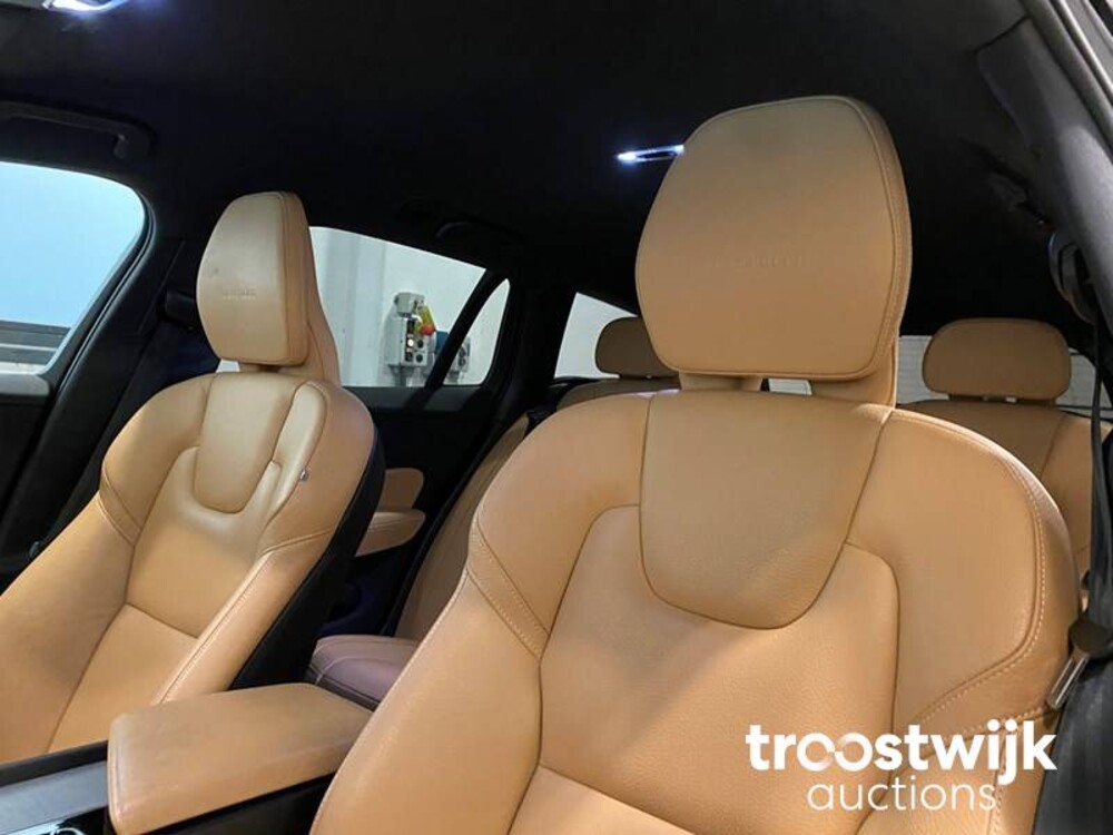 Volvo V60 D4 Inscription 190PS 2018, G-956-GR