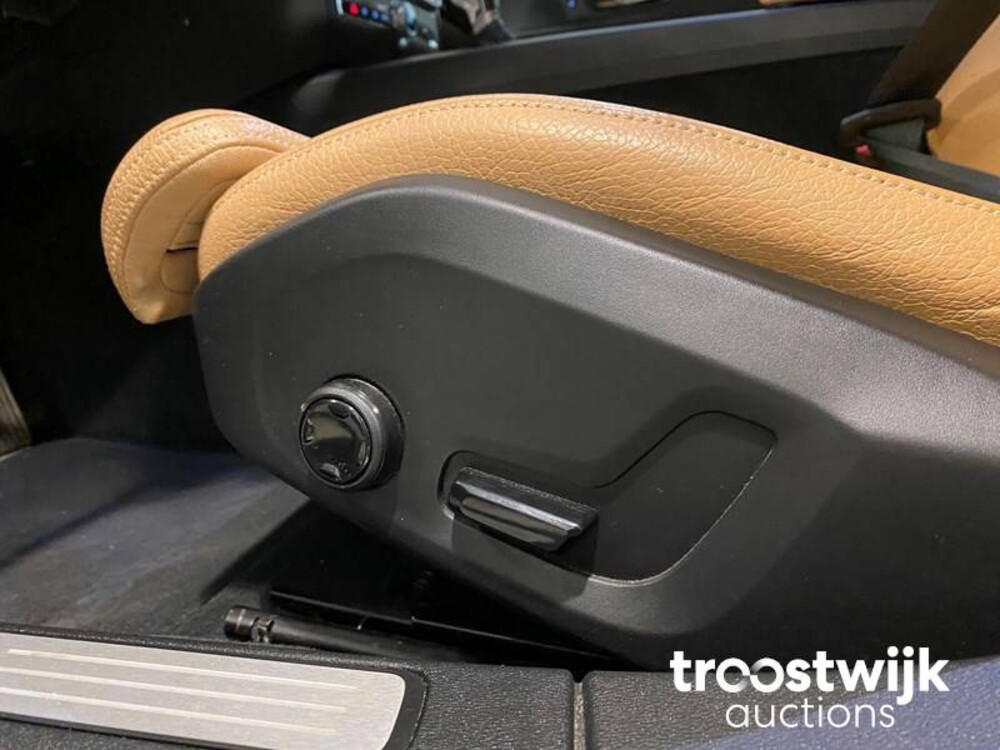 Volvo V60 D4 Inscription 190PS 2018, G-956-GR