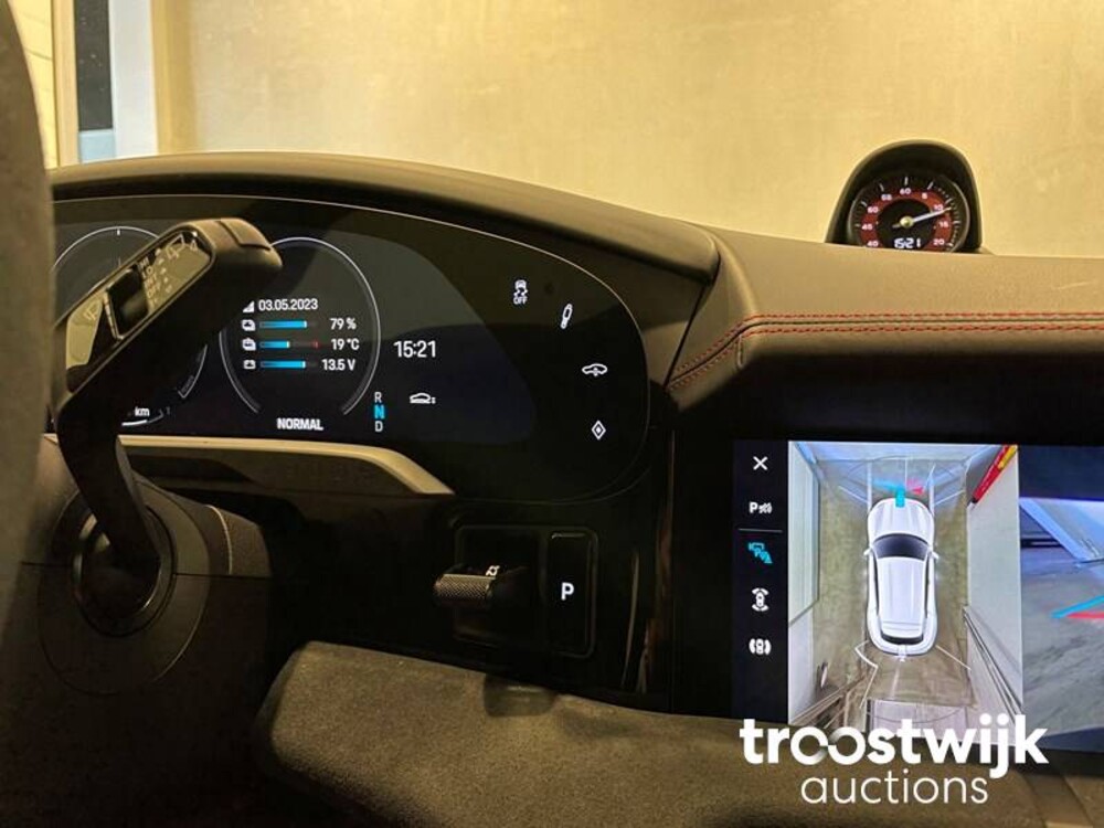 Porsche Taycan Sport Turismo GTS 84 kWh 517PS 2022 Herstellergarantie, R-954-DS