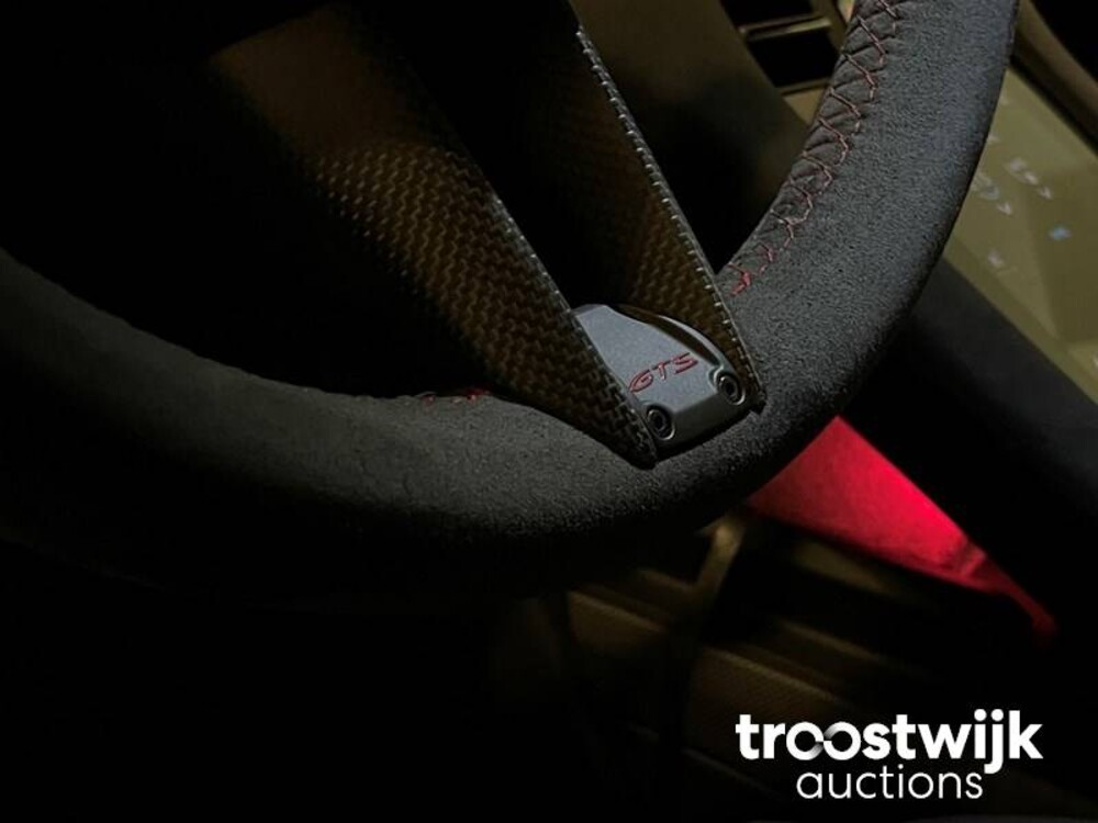 Porsche Taycan Sport Turismo GTS 84 kWh 517PS 2022 Herstellergarantie, R-954-DS