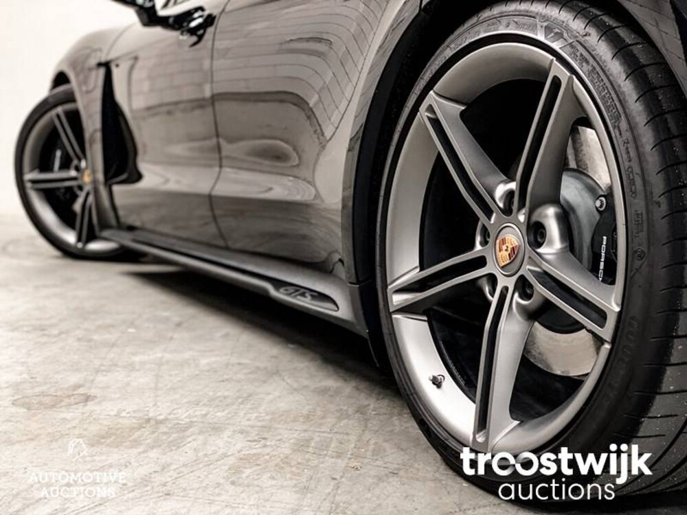 Porsche Taycan Sport Turismo GTS 84 kWh 517PS 2022 Herstellergarantie, R-954-DS