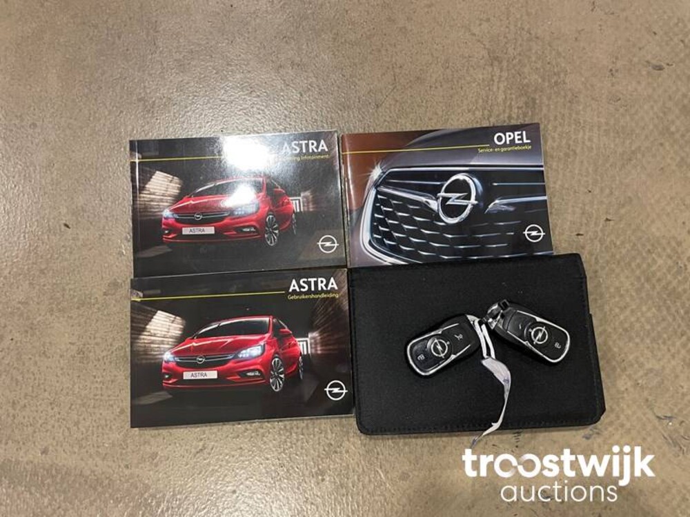 Opel Astra Sports Tourer Business Executive 105hp 2018 -Orig. NL-, RX-771-D