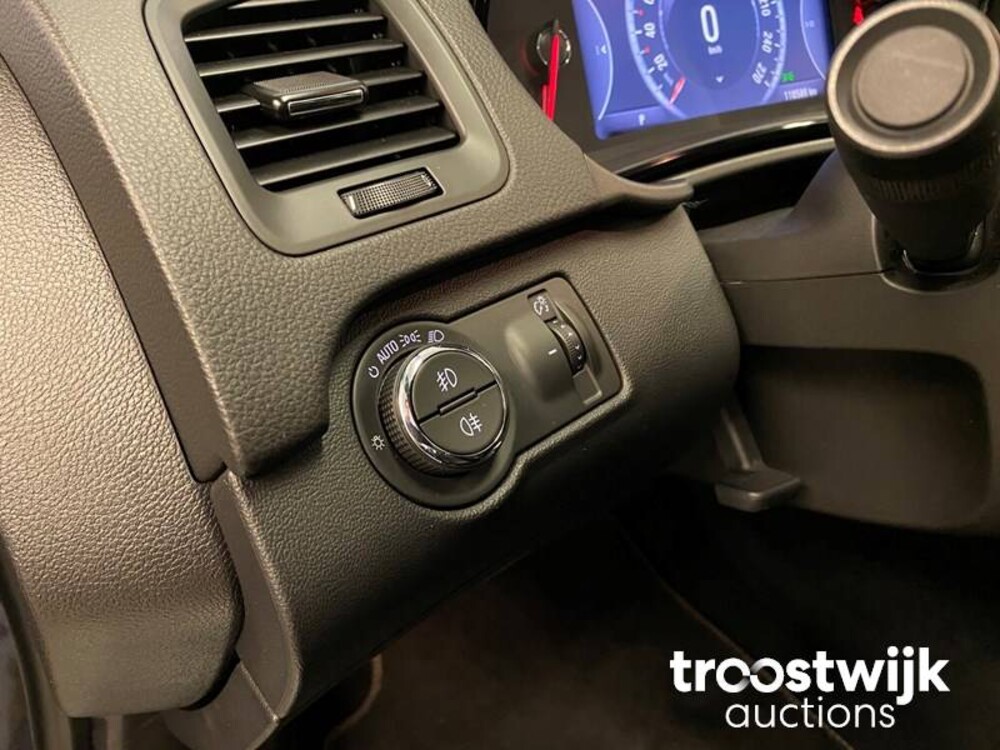 Opel Insignia Turbo Innovation 2.0 OPC Line 250PS 2015, L-587-YYY