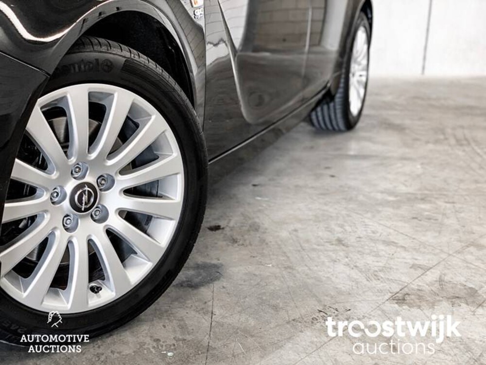 Opel Insignia Turbo Innovation 2.0 OPC Line 250PS 2015, L-587-YYY