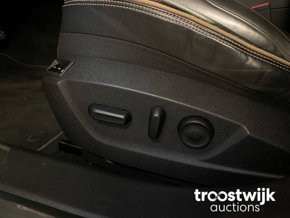 Opel Insignia Turbo Innovation 2.0 OPC Line 250PS 2015, L-587-YYY