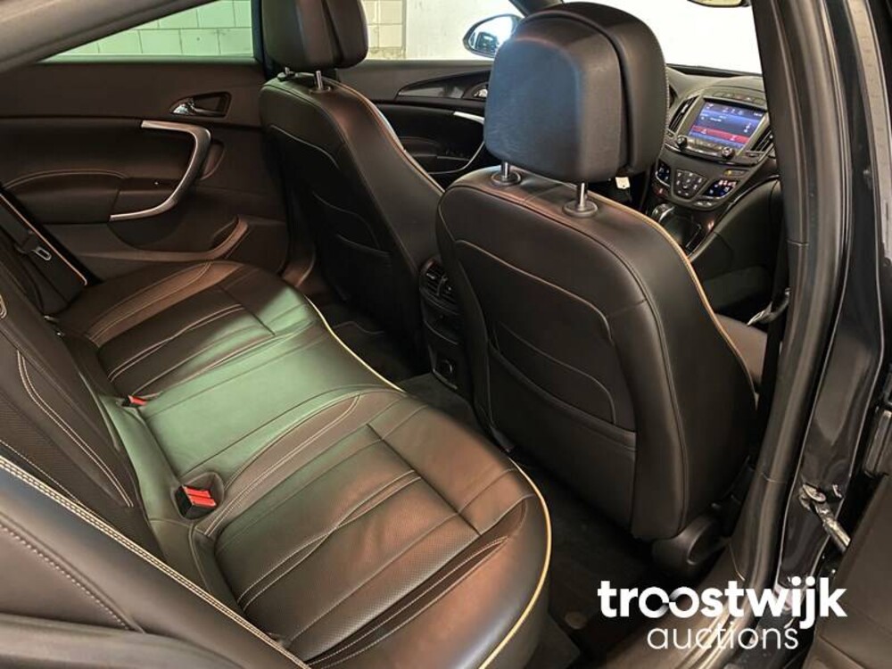 Opel Insignia Turbo Innovation 2.0 OPC Line 250PS 2015, L-587-YYY