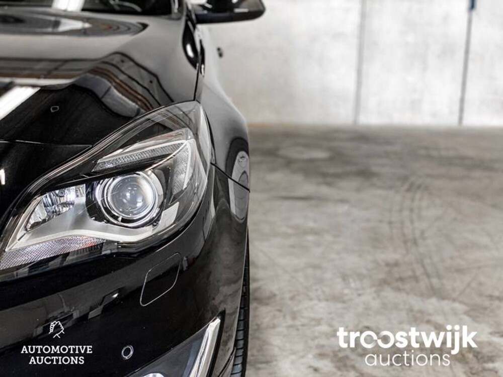 Opel Insignia Turbo Innovation 2.0 OPC Line 250PS 2015, L-587-YYY