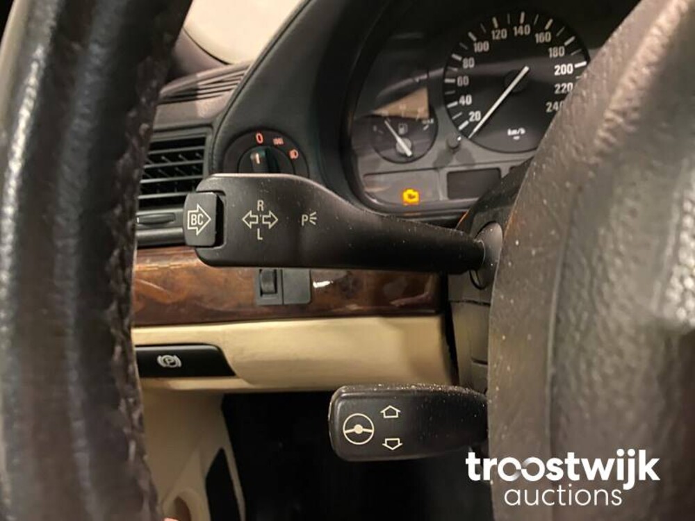 BMW 750i E32 5.4 V12 326hp 1999 -Orig. EN, 41-DL-JX