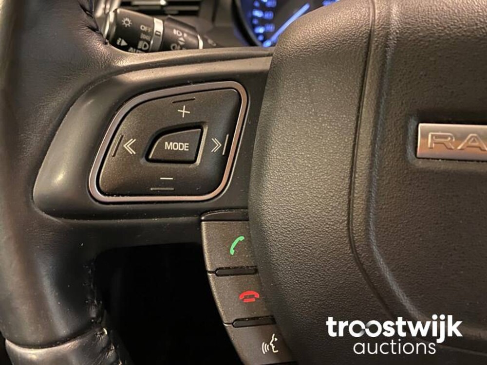 Land Rover Range Rover Evoque 2.2 eD4 2WD Prestige 150hp 2013, XT-118-V