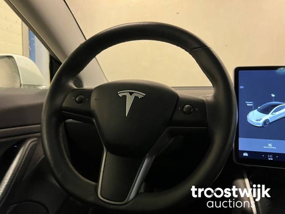 Tesla Model 3 Standard RWD Plus 238hp 2019 -Orig. NL-, G-739-DN