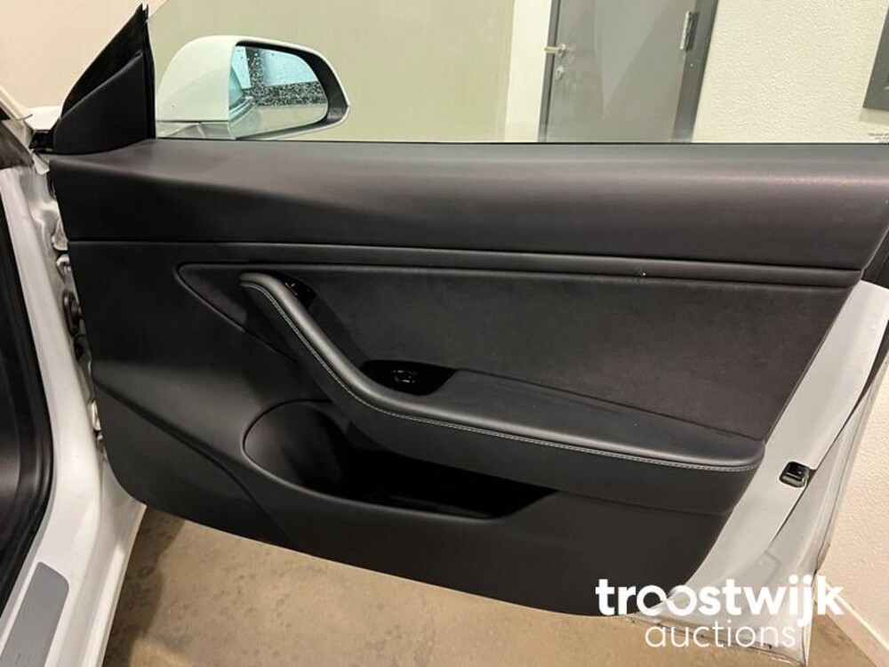 Tesla Model 3 Standard RWD Plus 238hp 2019 -Orig. NL-, G-739-DN