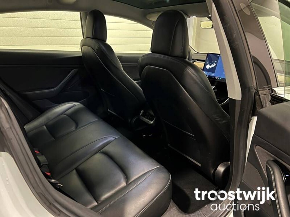 Tesla Model 3 Standard RWD Plus 238hp 2019 -Orig. NL-, G-739-DN