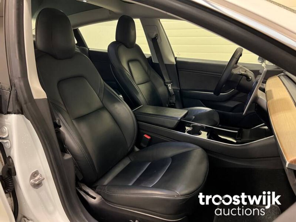 Tesla Model 3 Standard RWD Plus 238hp 2019 -Orig. NL-, G-739-DN