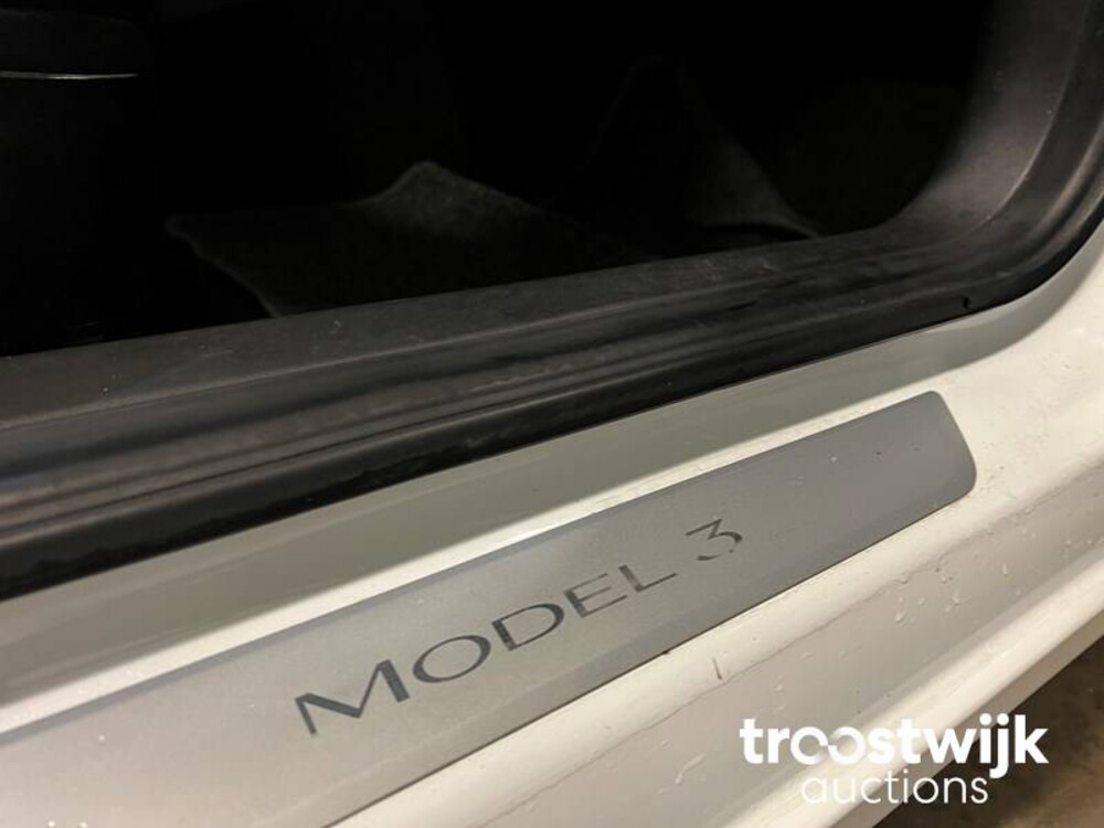 Tesla Model 3 Standard RWD Plus 238hp 2019 -Orig. NL-, G-739-DN