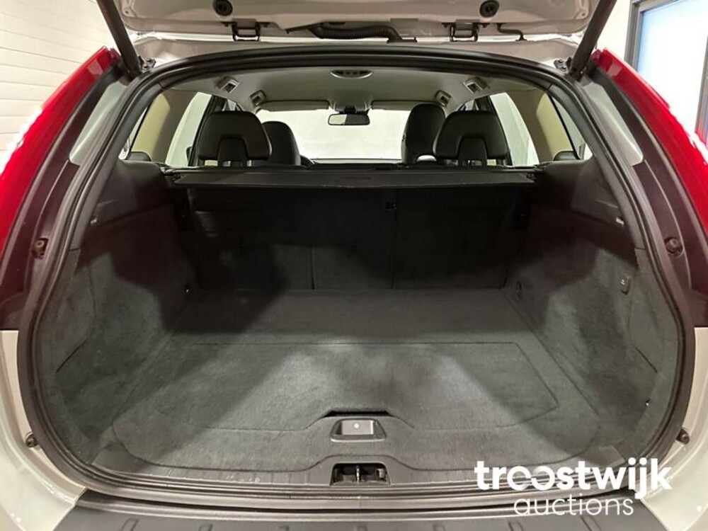 Volvo XC60 2.0 D4 Momentum 163hp 2013, 92-ZVZ-4